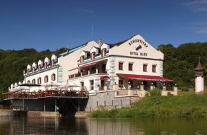 Romanticky Hotel Mlyn Karlstejn